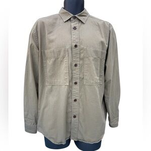 Banana Republic men’s long sleeve with 2 pockets on the chest size Medium